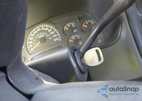 2005 Chevrolet Silverado 1500 Lt из США, поврежденный, VIN 2GCEK13T851272531